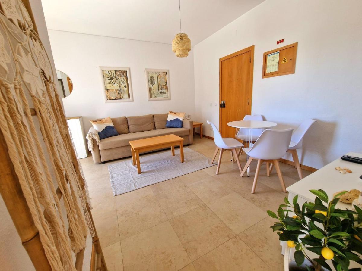 Zarco - Cosy Apartment In Vilamoura With A Balcony With View To The 2 Swimming Pools - Near The Beach & The Marina Quarteira Exterior photo