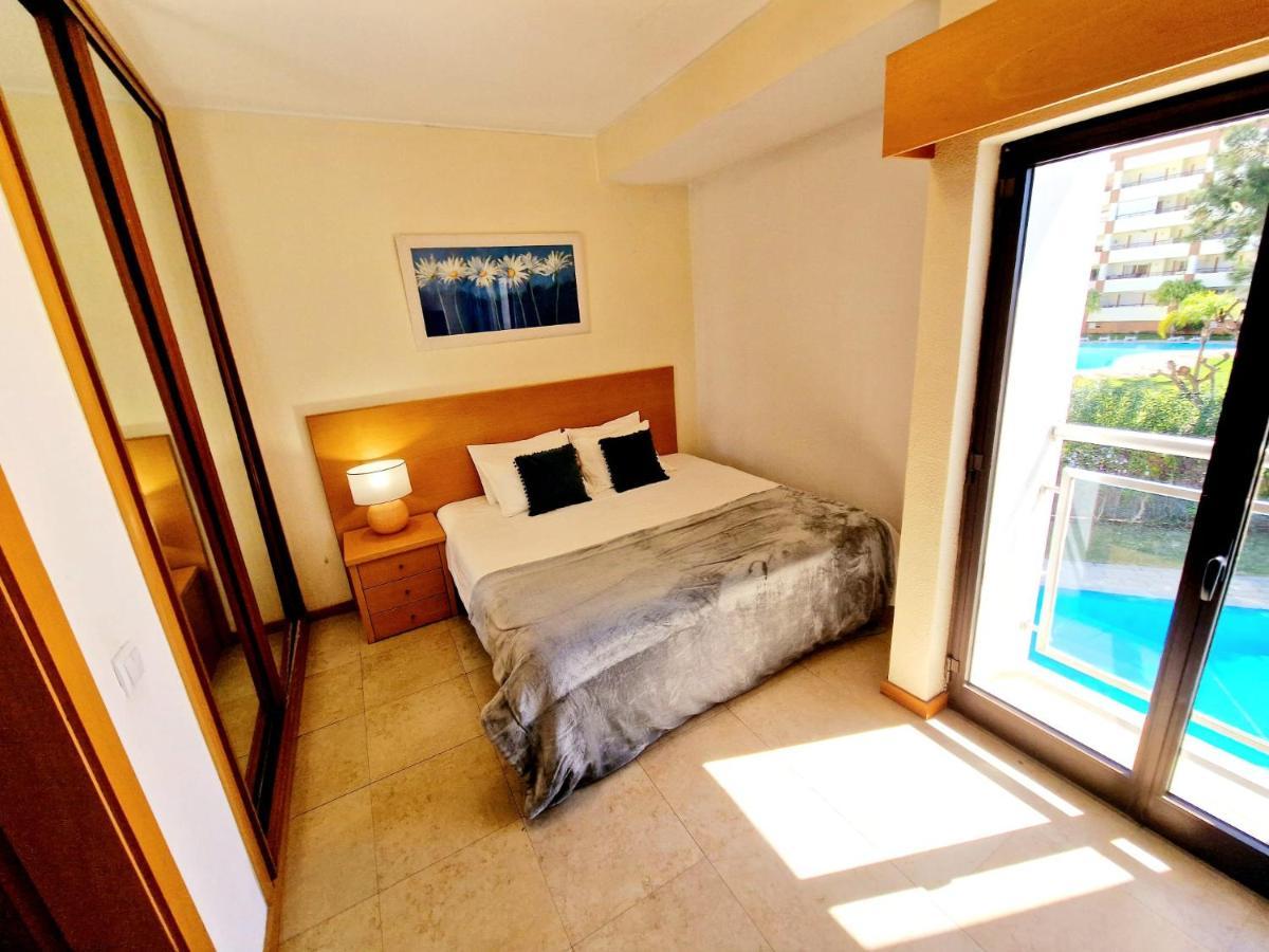 Zarco - Cosy Apartment In Vilamoura With A Balcony With View To The 2 Swimming Pools - Near The Beach & The Marina Quarteira Exterior photo